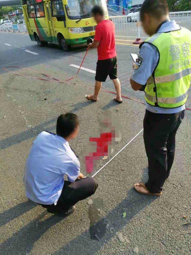 司机修车时被撞身亡怎么赔偿