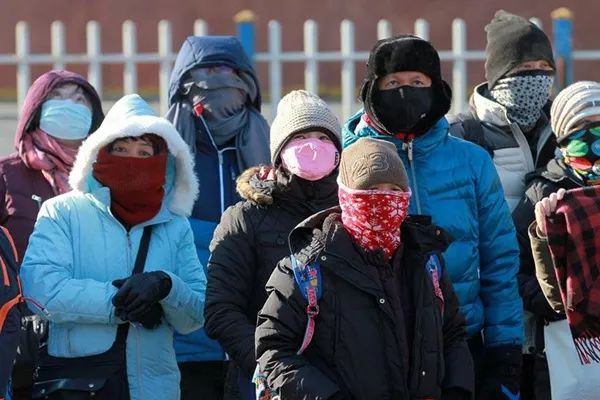 今冬最强雨雪来袭，春运之路何去何从？一场挑战与智慧的较量