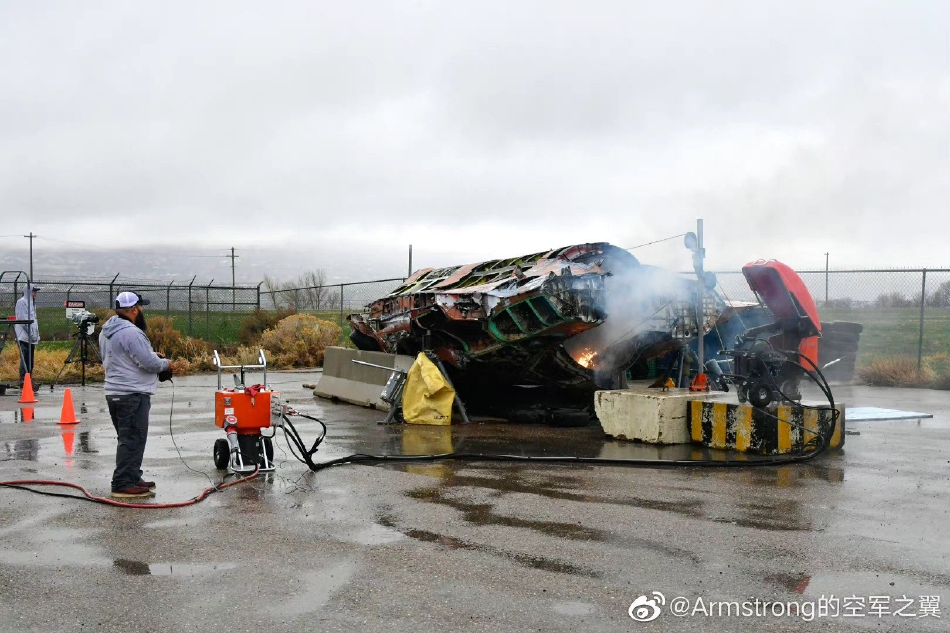 美军F-35演习坠毁，一场意料之外的飞行尴尬