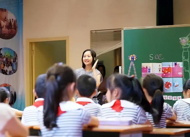 幼儿园突发倒闭风波，家长愤怒打砸现场，教育局紧急回应背后真相！